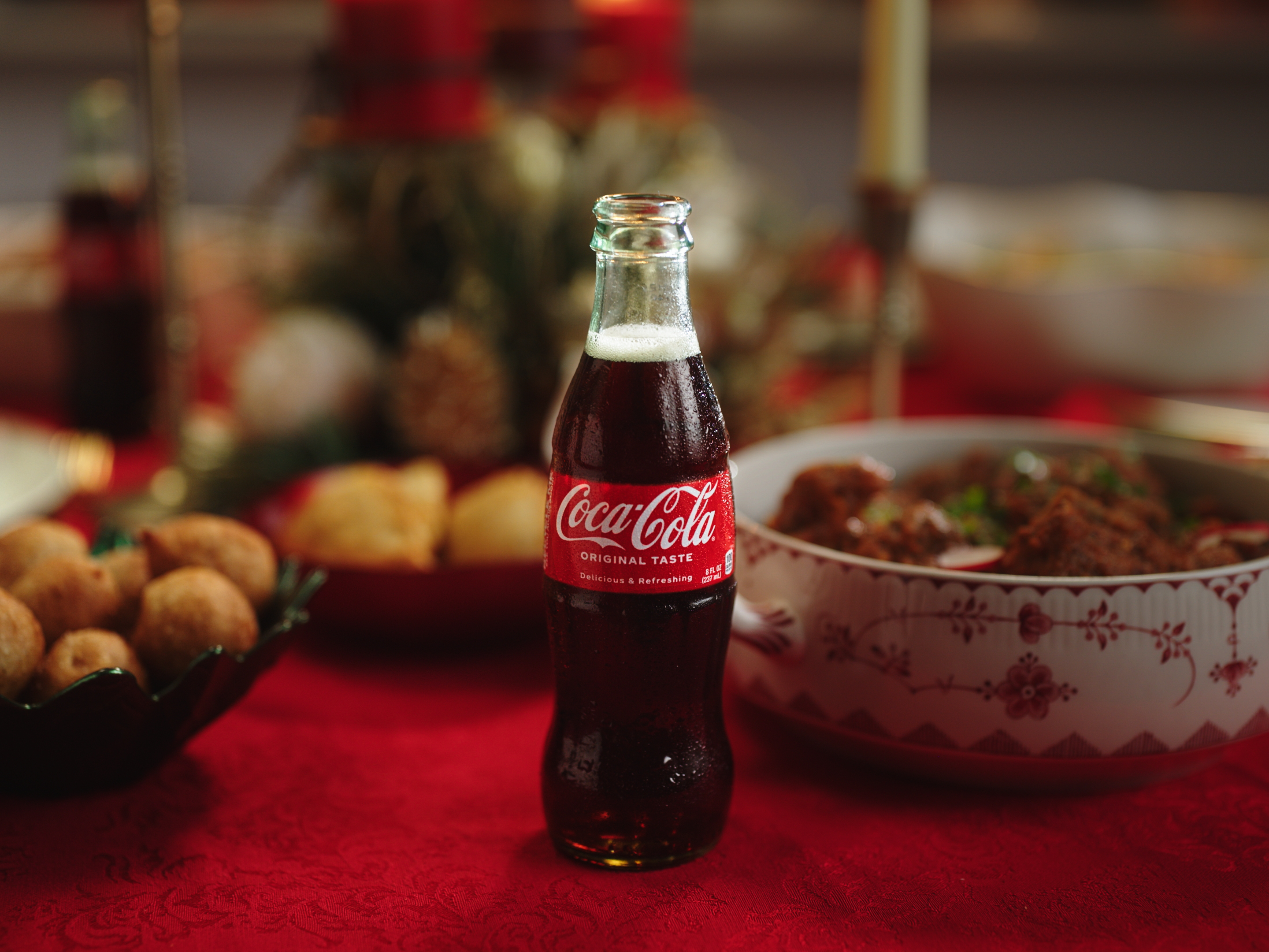 Decoding Coca-Cola's Christmas Ad: The Visual Magic with 6K Full Frame and Vespid 2 Lenses as the Secret Weapon